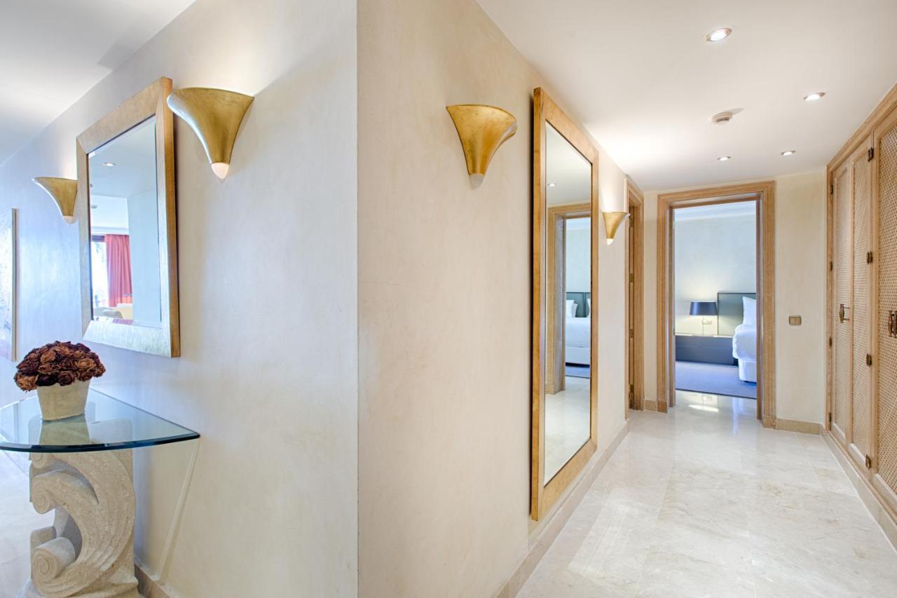 Bahia Beach Apartments Estepona Exterior photo