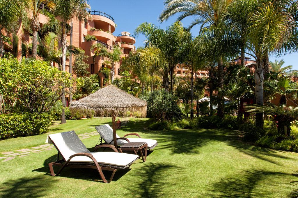 Bahia Beach Apartments Estepona Exterior photo
