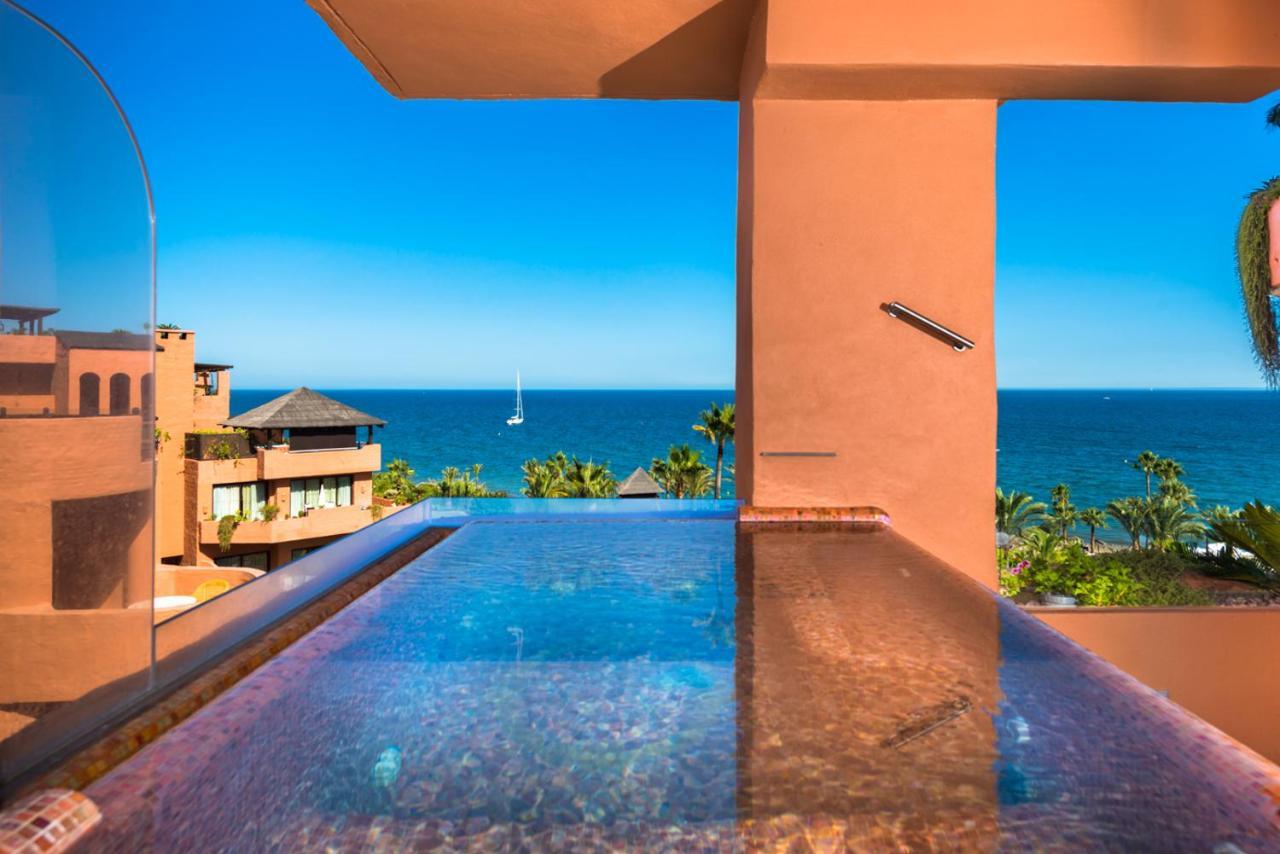 Bahia Beach Apartments Estepona Exterior photo